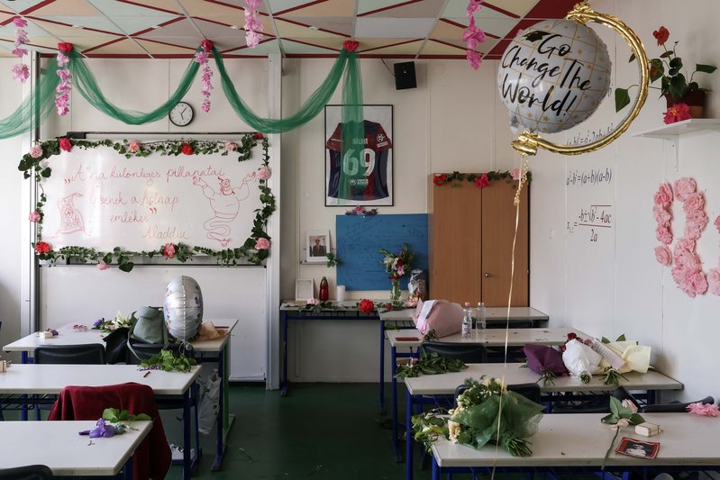 00d8f985-c30c-4614-838a-348829fc33a1